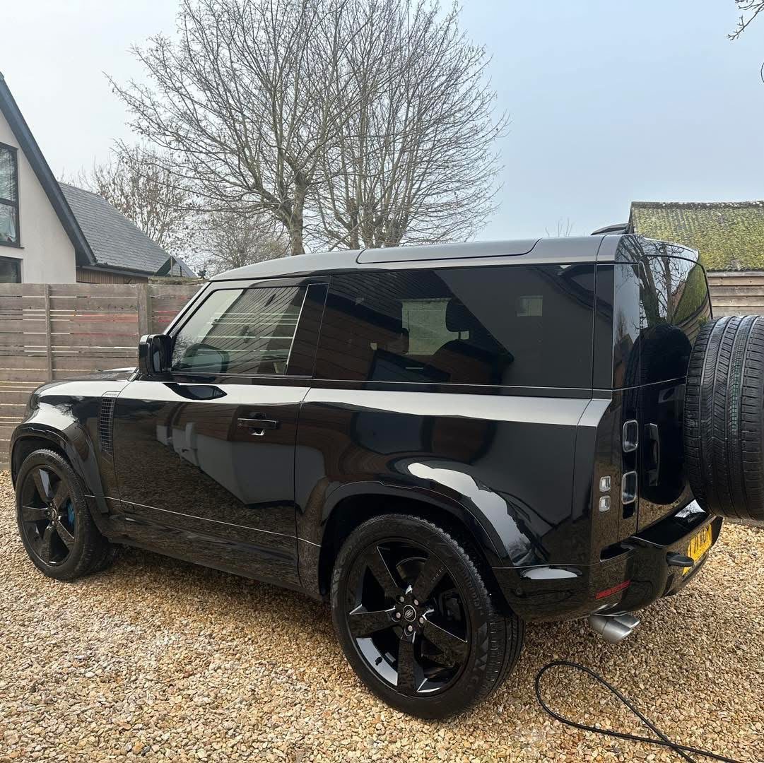 Land Rover Defender shown in the supplied mobile car valeting photos